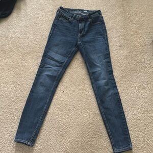 Old Navy High Waisted Rockstar Super Skinny Secret Slim Pockets Jeans